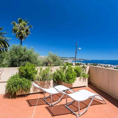 Relaxing Place with wonderful view...calme avec vue magnifique sur la baie des anges, mais en campagne à 12 minutes de la Promenade des Anglais Nice Extérieur photo
